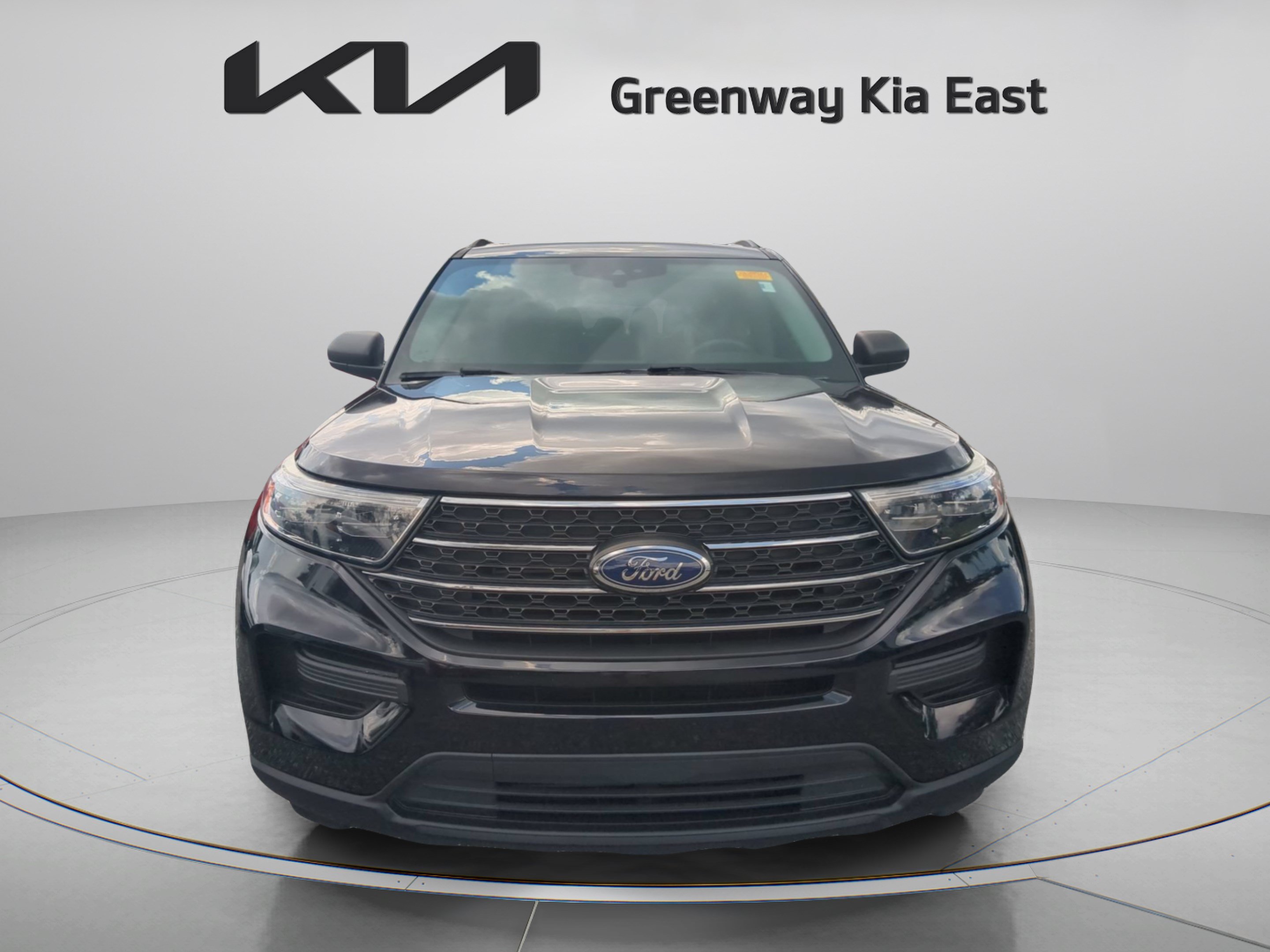 Used 2023 Ford Explorer XLT RWD image 11