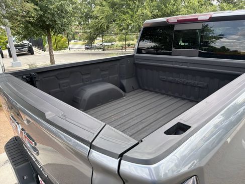 Used 2022 GMC Sierra 1500 Denali w/ Denali Premium Package AWD/4WD image 40