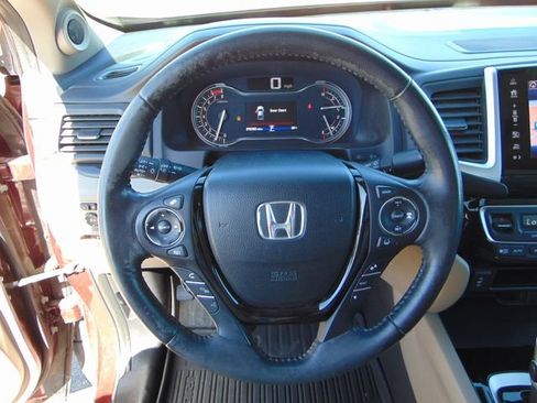 Used 2017 Honda Pilot EX image 15