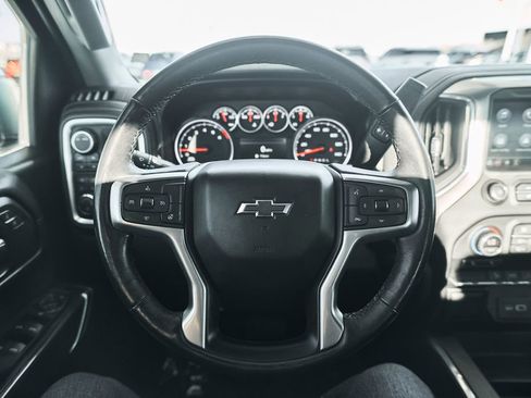 Used 2022 Chevrolet Silverado 1500 RST w/ Z71 Off-Road Package AWD/4WD image 25