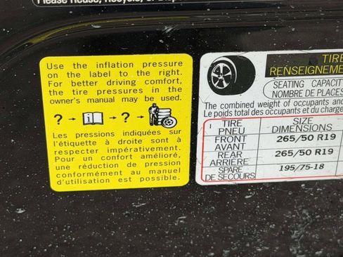 Used 2015 Porsche Cayenne S image 15