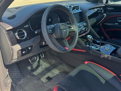 Used 2022 Bentley Bentayga Speed image 9