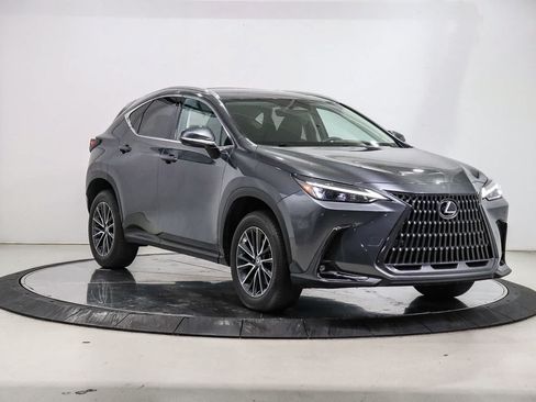 Used 2024 Lexus NX 250 FWD w/ Premium Package image 5