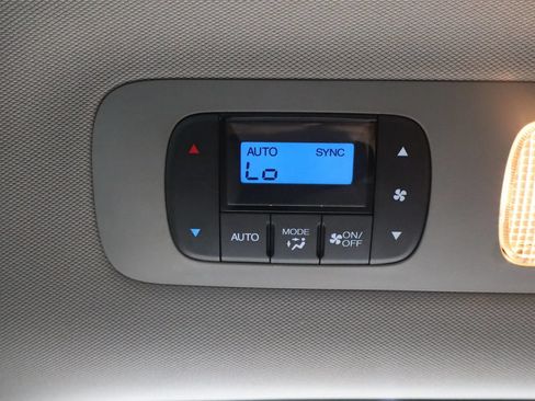 Used 2012 Honda Odyssey EX-L image 22