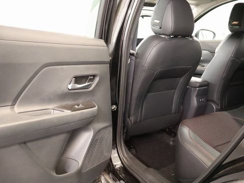 New 2026 Nissan Kicks SR w/ SR Premium Package FWD image 24