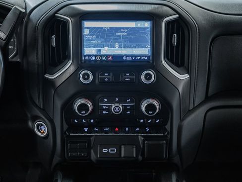 Used 2022 GMC Sierra 3500 AT4 w/ AT4 Preferred Package image 30