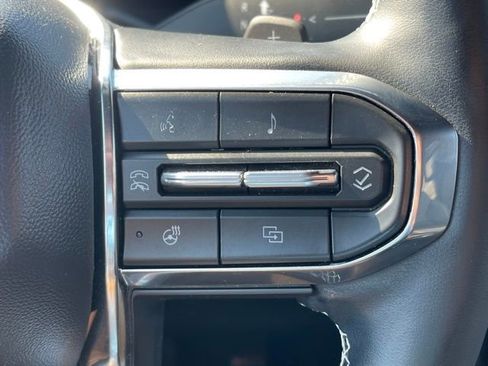 Used 2024 GMC Acadia Denali image 7