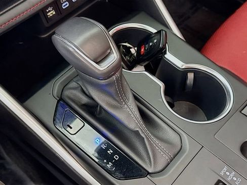 Used 2023 Toyota Highlander XSE image 16