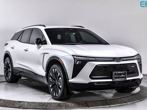 Used 2024 Chevrolet Blazer EV RS AWD/4WD image 8