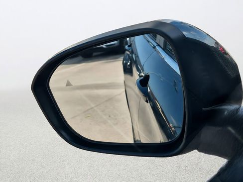 Used 2025 Mitsubishi Outlander SE AWD/4WD image 46