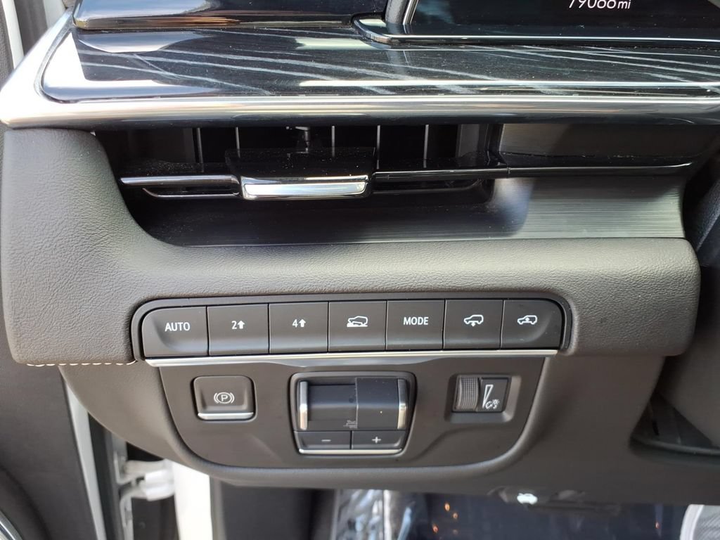 Used 2022 Cadillac Escalade Sport w/ Touring Package AWD/4WD image 23
