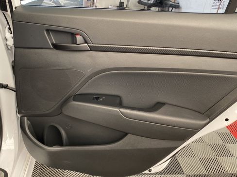 Used 2020 Hyundai Elantra Sport w/ Cargo Package (C1) image 10