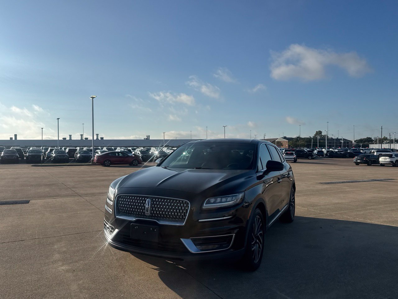 Used 2019 Lincoln Nautilus Reserve w/ Cargo Utility Package FWD image 11
