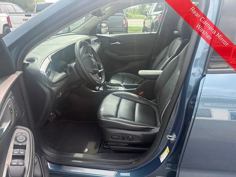 Used 2024 Buick Encore GX Avenir w/ Avenir Technology Package AWD/4WD image 11