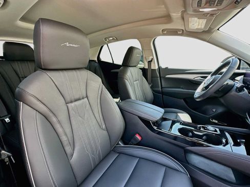 Used 2025 Buick Envision Avenir AWD/4WD image 29