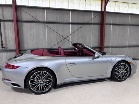 Used 2018 Porsche 911 Carrera 4 AWD/4WD image 37