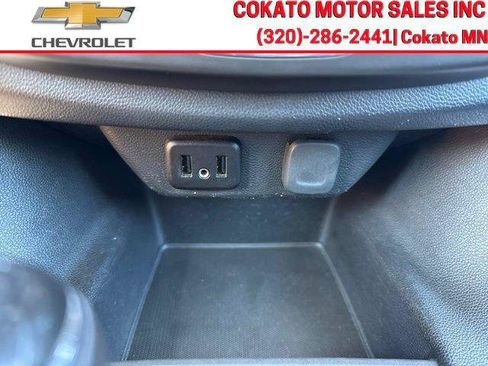 Used 2019 Chevrolet Traverse RS FWD image 27