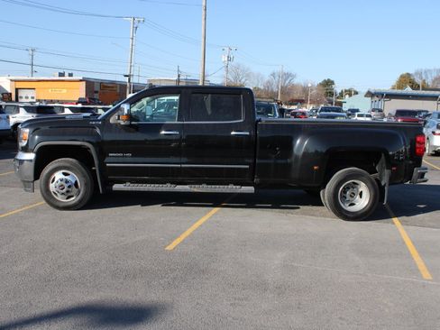 Used 2019 GMC Sierra 3500 SLT w/ Duramax Plus Package image 6