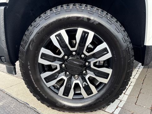 Certified 2025 GMC Sierra 2500 Denali Ultimate image 60