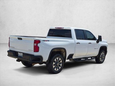 Used 2022 Chevrolet Silverado 2500 Custom w/ Custom Convenience Package AWD/4WD image 5