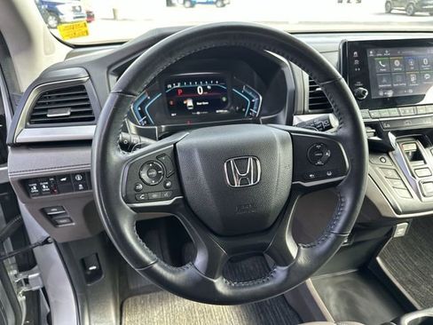 Used 2024 Honda Odyssey EX-L image 13