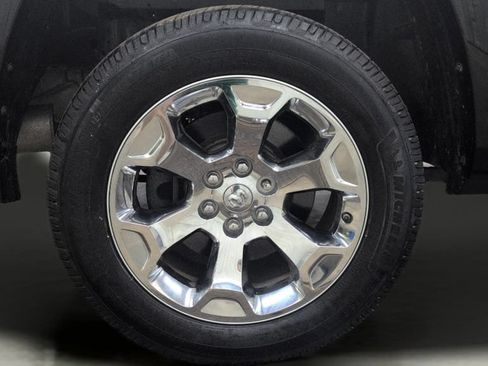 Used 2019 RAM 1500 Laramie AWD/4WD image 30