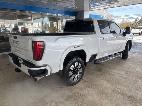 Used 2025 GMC Sierra 2500 Denali w/ Technology Package image 6