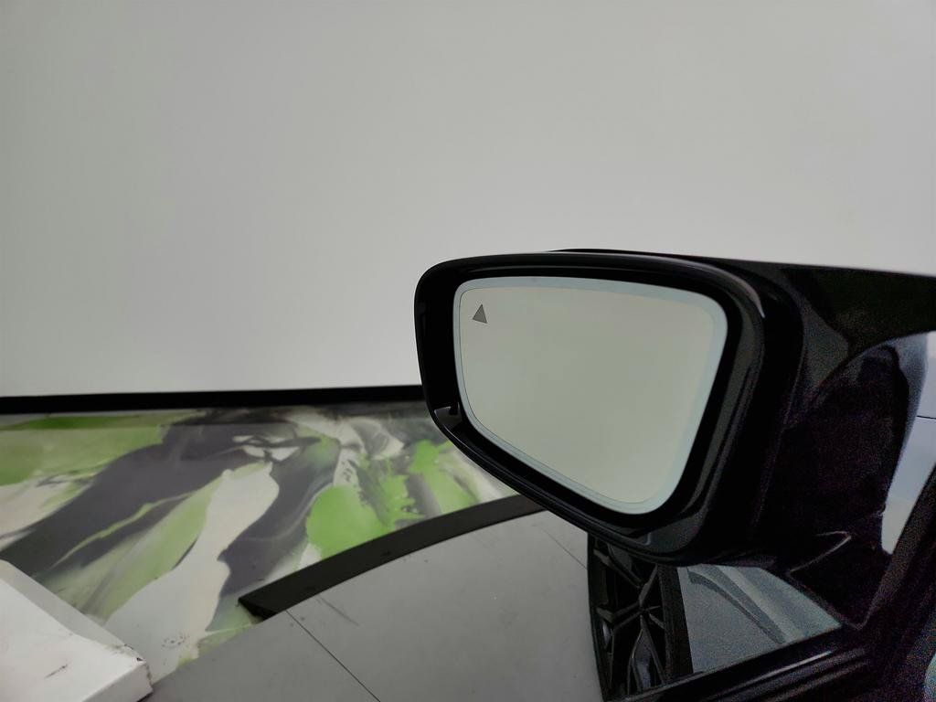 Used 2020 BMW M550i xDrive AWD/4WD image 16
