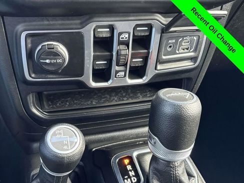 Used 2023 Jeep Gladiator Sport image 21
