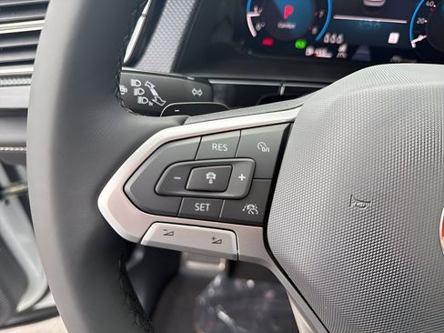 New 2026 Volkswagen Atlas Cross Sport SEL R-Line AWD/4WD image 13