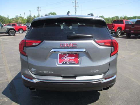 Used 2020 GMC Terrain SLT w/ Preferred Package AWD/4WD image 7
