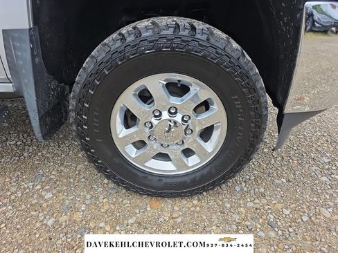 Used 2015 Chevrolet Silverado 2500 LT w/ LT Convenience Package AWD/4WD image 9