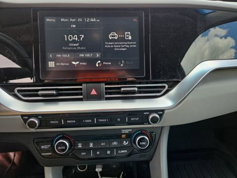 Used 2021 Kia Niro EX image 6