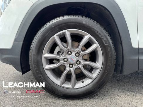 Certified 2024 GMC Terrain SLT AWD/4WD image 8
