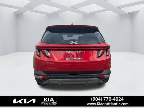 Used 2023 Hyundai Tucson Limited w/ Cargo Package FWD image 4