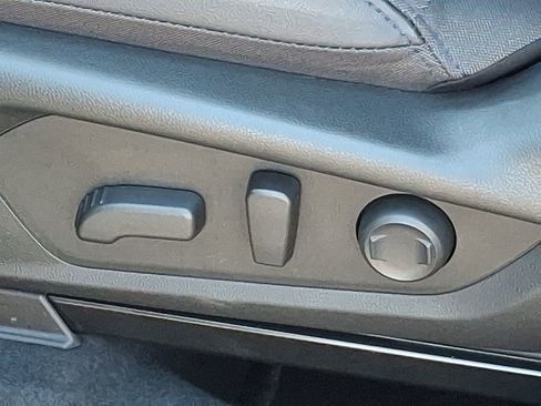 Certified 2025 Subaru Forester Premium image 23