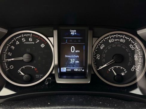 Used 2022 Toyota Tacoma SR5 image 20