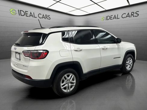 Used 2018 Jeep Compass Sport w/ Tech Group FWD image 5