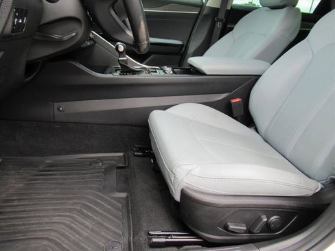 Used 2023 Kia K5 EX image 15