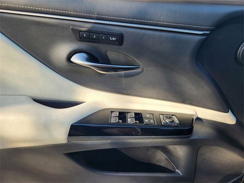 Used 2023 Lexus ES 350 F Sport w/ Accessory Package (Z2) image 26