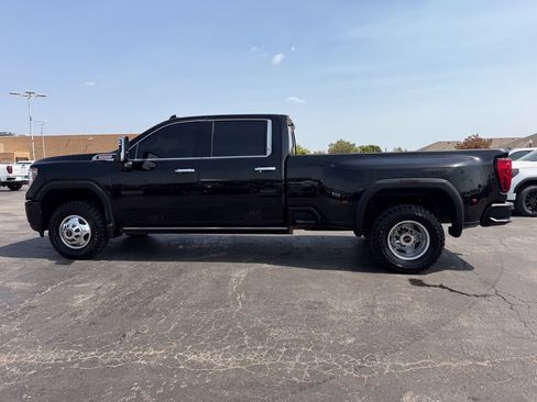 Used 2022 GMC Sierra 3500 Denali AWD/4WD image 17
