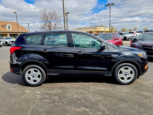 Used 2019 Ford Escape S image 22