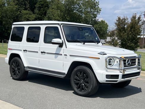 Used 2022 Mercedes-Benz G 550 image 2