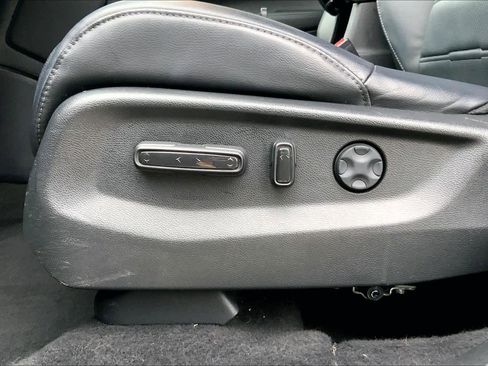 Used 2019 Honda CR-V EX-L image 31