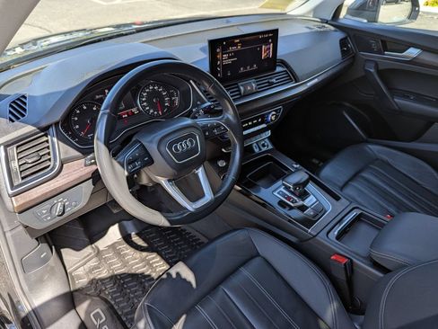 Used 2021 Audi Q5 2.0T Premium w/ Convenience Package AWD/4WD image 12