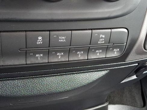 Used 2017 RAM 2500 Tradesman w/ Snow Chief Group image 26