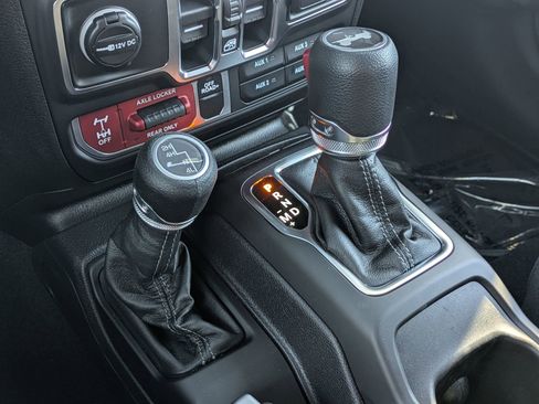 New 2026 Jeep Wrangler Unlimited Sport AWD/4WD image 15