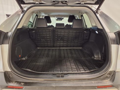 Used 2023 Toyota RAV4 Limited image 29