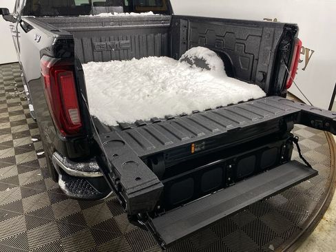 Used 2026 GMC Sierra 1500 SLT w/ SLT Premium Package AWD/4WD image 24
