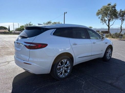 Used 2020 Buick Enclave Avenir w/ Avenir Technology Package FWD image 3